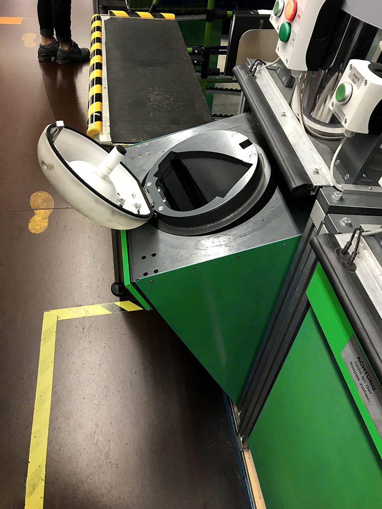 Pneumatic Tubes Instead of Driverless Transport System